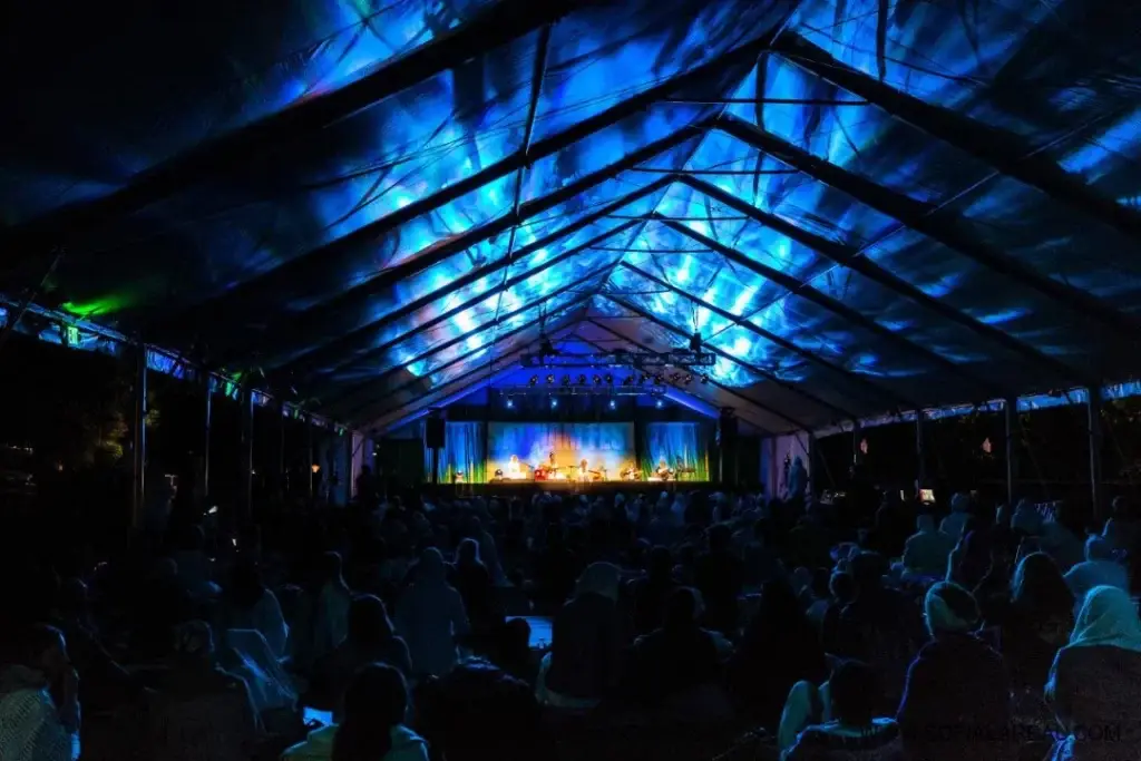 Event And Stage Lighting - Outdoor Concert Lighting